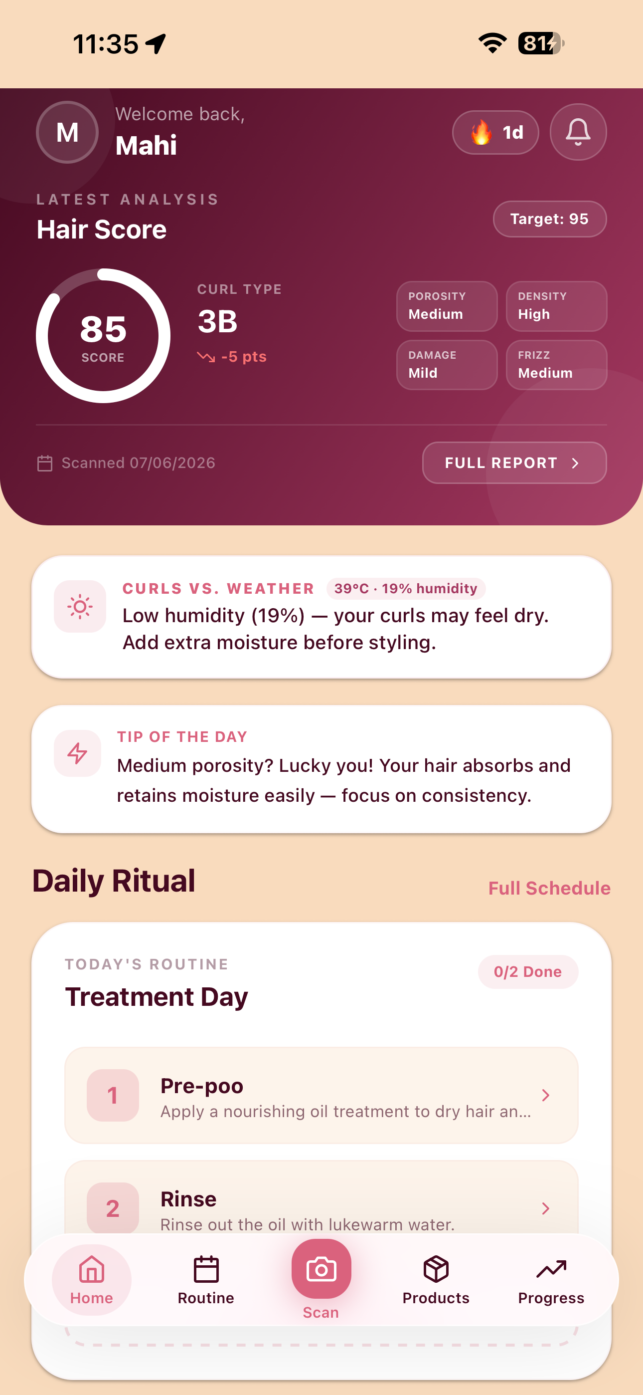Curltine home screen showing hair score, weather tips, and daily ritual